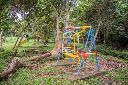 Hotel Roots Retreat And Camping Resort