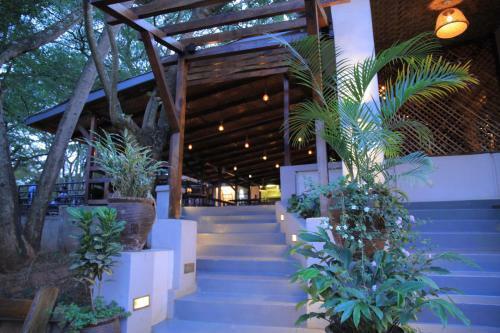 Hotel Kampala Forest Resort