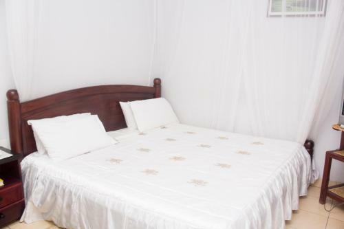 Scroll Inn Hotel