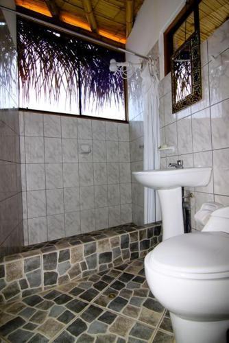 Hostal Oceanic Bungalows