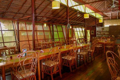 Hostal Heliconia Amazon River Lodge