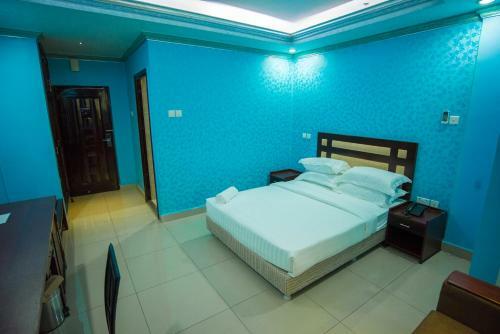 Euro Hotel & Apartment