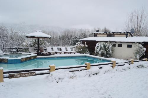 Hostal Caba�as Rio Mendoza