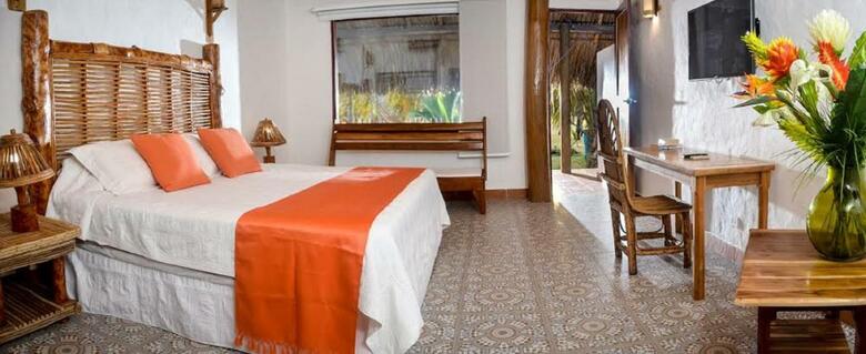 Hotel Punta Faro