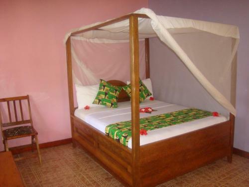 Bed & Breakfast Yellow Beach Bungalow