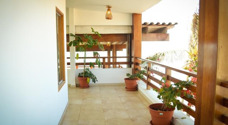 Hostal Bungalows Playa Bonita