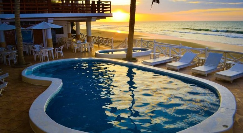 Hostal Bungalows Playa Bonita
