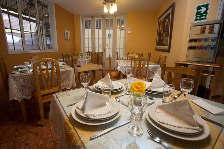 Albergue Hostal Serra Nova