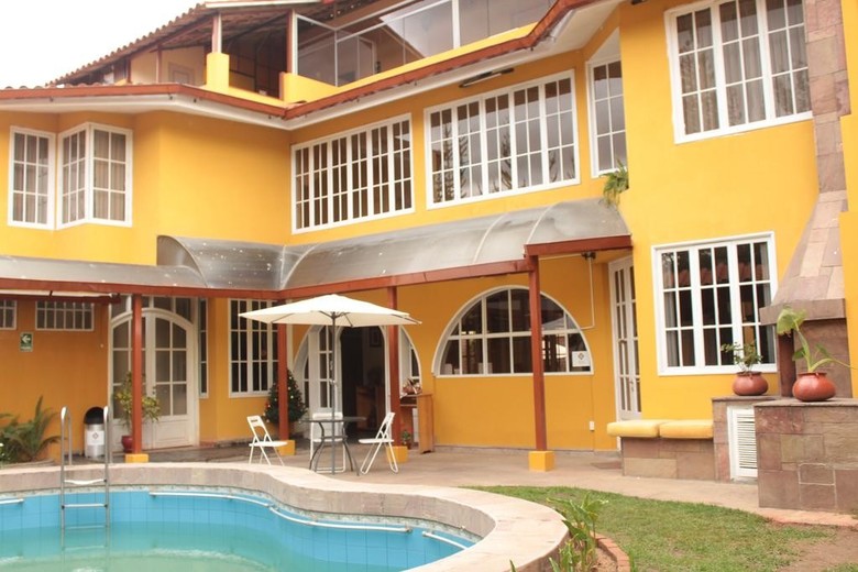 Albergue Hostal Serra Nova