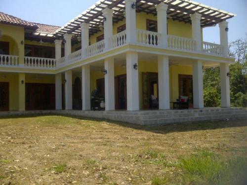 Hotel Mara'naa Resort