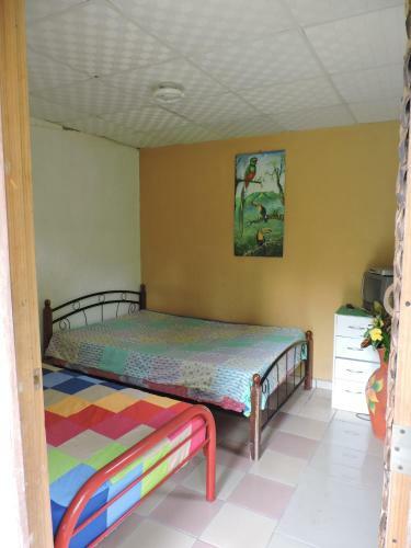 Albergue Hostal Familiar El �ngel Panam� B&B