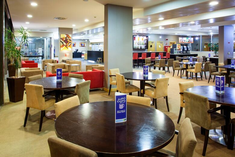 Holiday Inn Express Lisbon - Oeiras, An Ihg Hotel