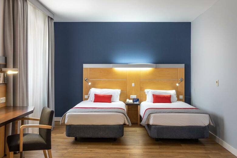 Holiday Inn Express Lisbon - Oeiras, An Ihg Hotel
