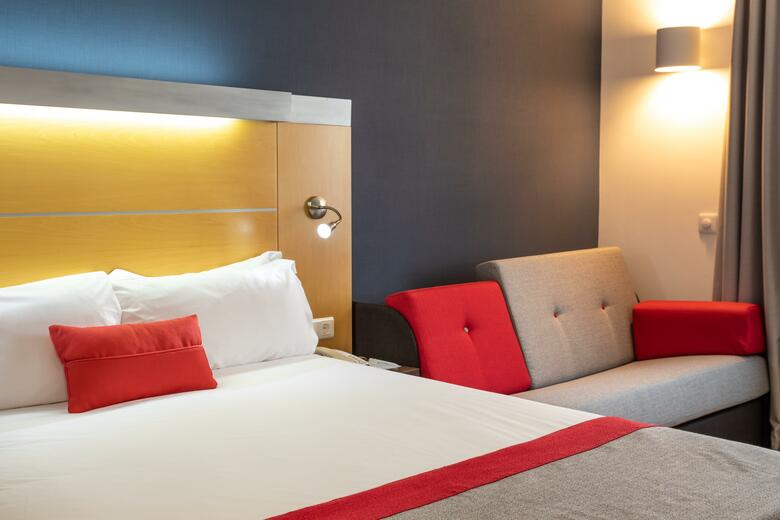 Holiday Inn Express Lisbon - Oeiras, An Ihg Hotel