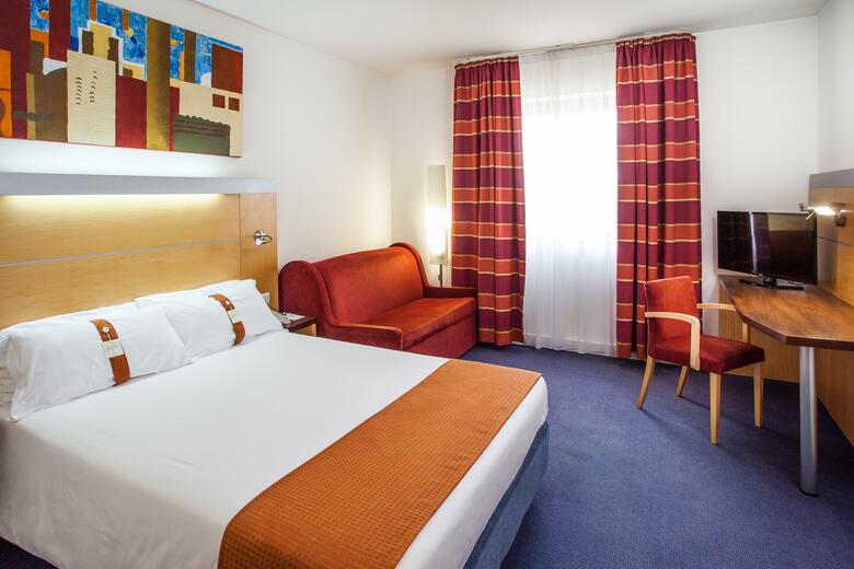 Holiday Inn Express Lisbon - Oeiras, An Ihg Hotel