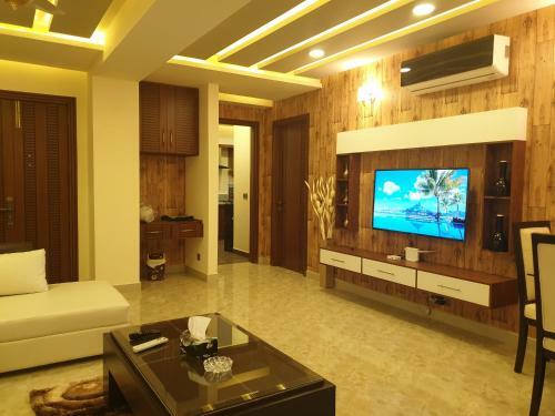 3 Bedrooms Luxury Apartment
