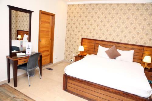 Grand Islamabad Hotel