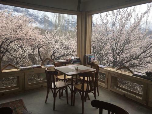 Hotel Mountain Story