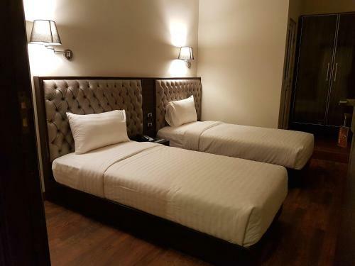 Khayyam Hotel