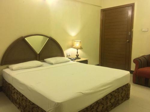 Pak Continental Hotel