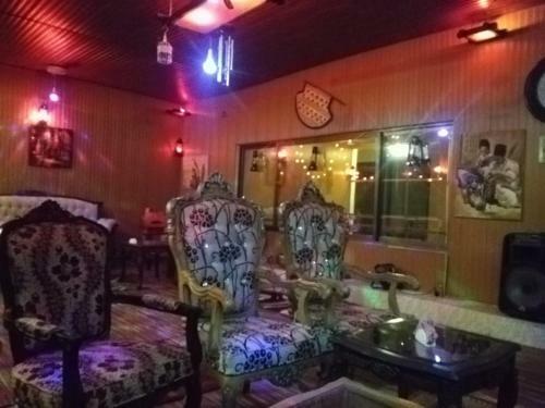 Hotel H.a.h Lodges
