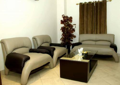 Bling Hotel International