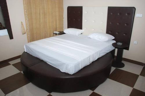 Hotel Grace Inn Multan