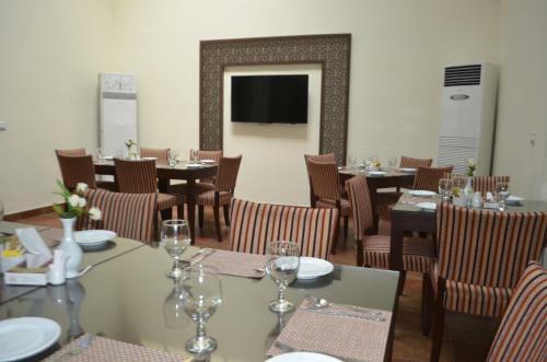 Hotel One Tariq Road