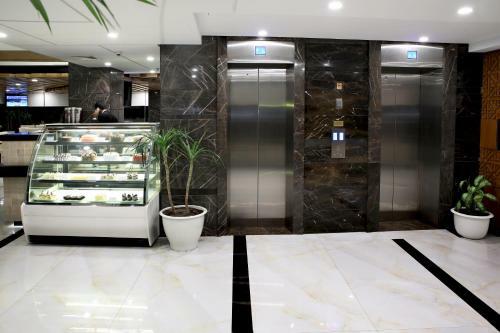 Avari Xpress Hotel Multan