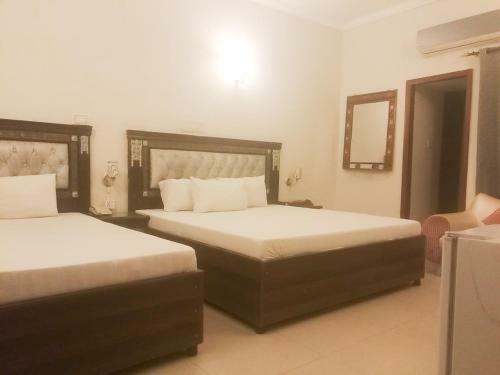 New Doves Inn Hotel ( Branch-2)