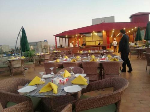 Maisonette Xpress Hotel