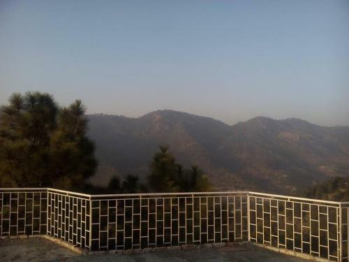 Pir Sohawa Hotel