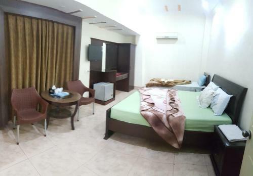 Hostal Rehaish Inn