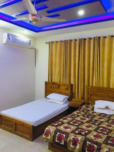 Hostal Rehaish Inn