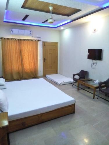 Hostal Rehaish Inn