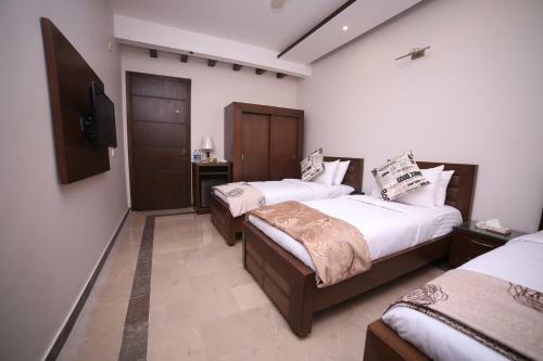 Zifan Hotel & Suites