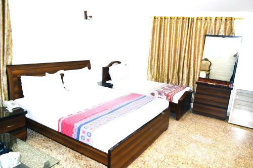 Hostal Bath Island Houses