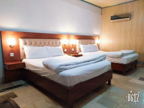 Ar Hotel