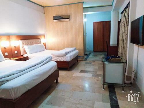Ar Hotel