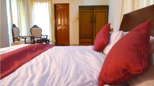 Hotel The Grand @ Gharial