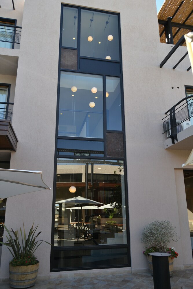 Plaza Paradiso Petit Hotel