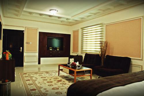 Weekend Hotel & Apartments