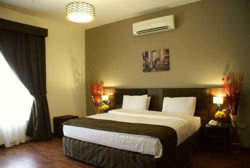 Weekend Hotel & Apartments