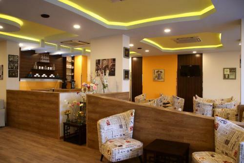 Weekend Hotel & Apartments