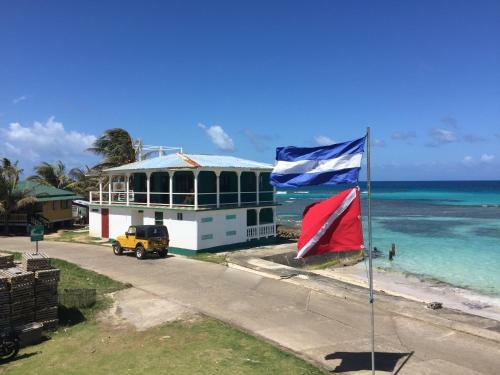 Mimundo Corn Island Hostel