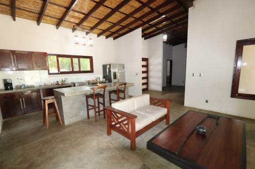 Villa Casa Boom!!