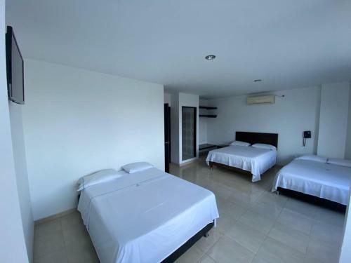 Hotel Torres Del Llano