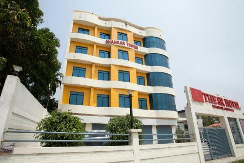 Oyo 359 The Sr Hotel