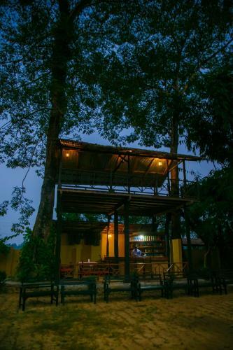 Hotel Island Jungle Resort