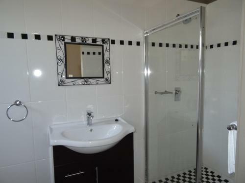Hostal 1932 House Bed And Breakfast